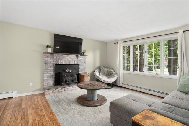 5 Teakwood Drive, Coventry, RI 02816
