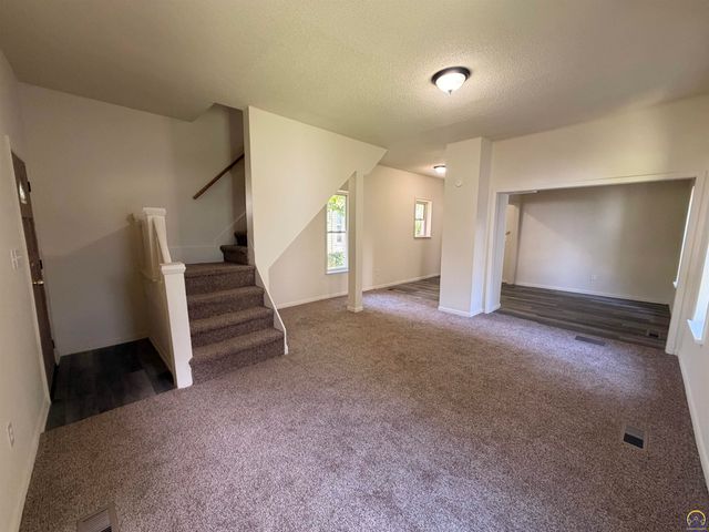 420 SW Clay ST, Topeka, KS 66606
