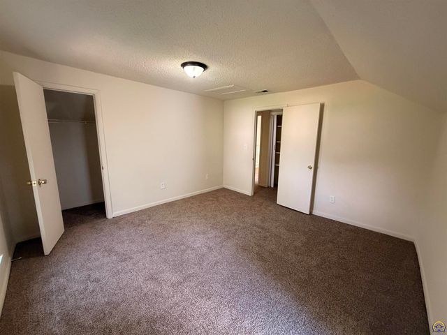 420 SW Clay ST, Topeka, KS 66606