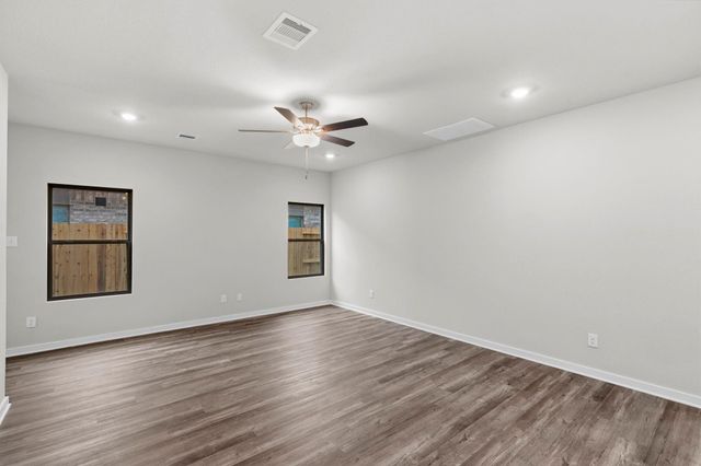 12214 Mead Grove Drive, Texas City, TX 77591