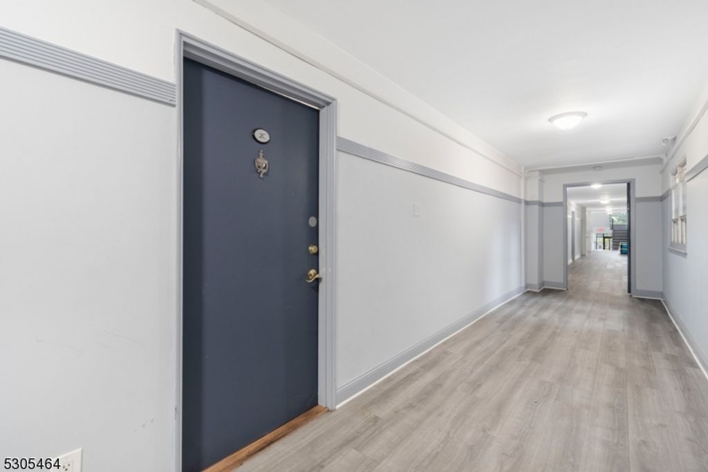 816 W Grand St 2C, Elizabeth City, NJ 07202 — photo 4