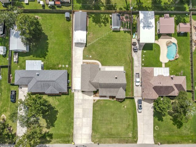 7219 Nickaburr Creek Drive, Magnolia, TX 77354