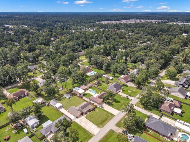 7219 Nickaburr Creek Drive, Magnolia, TX 77354