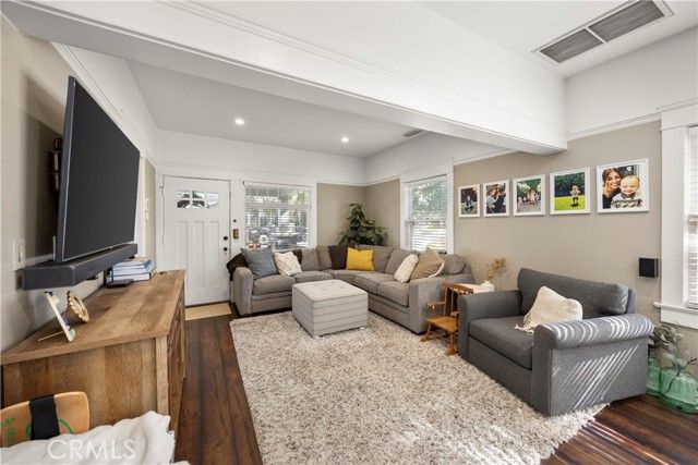 236 W 1st Street, San Dimas, CA 91773