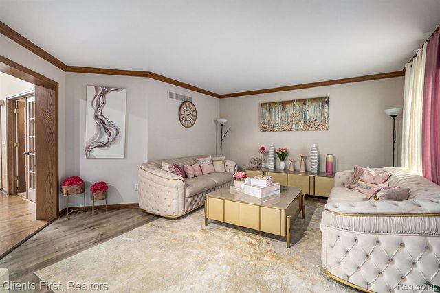 1861 Stonebridge Way, Canton, MI 48188