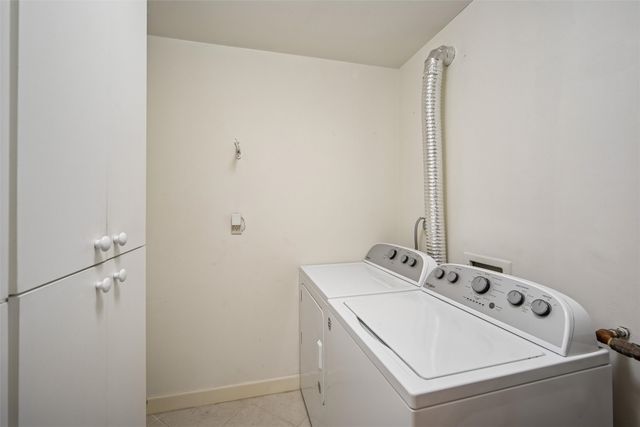 4004 Grand Avenue 103, Des Moines, IA 50312