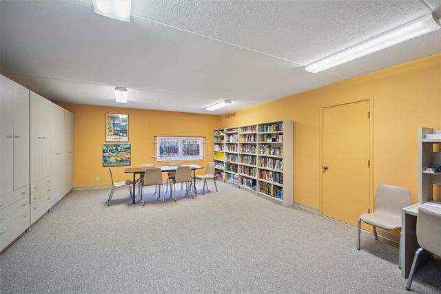 4004 Grand Avenue 103, Des Moines, IA 50312