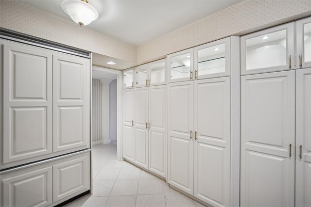 4004 Grand Avenue 103, Des Moines, IA 50312