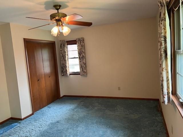 10711 W 92nd Street, Overland Park, KS 66214