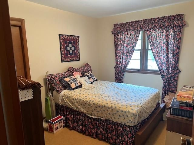 10711 W 92nd Street, Overland Park, KS 66214