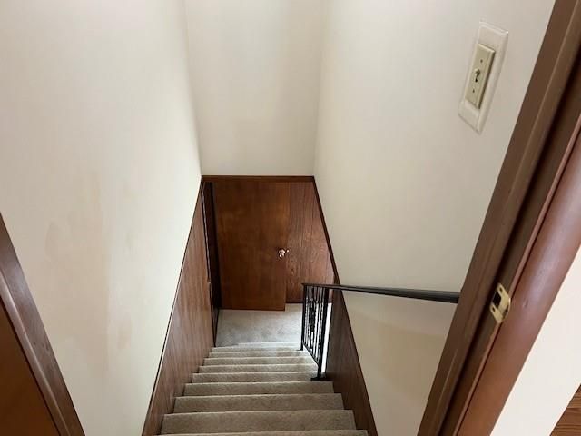 10711 W 92nd Street, Overland Park, KS 66214