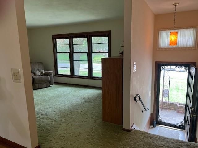 10711 W 92nd Street, Overland Park, KS 66214