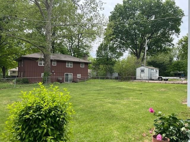 10711 W 92nd Street, Overland Park, KS 66214