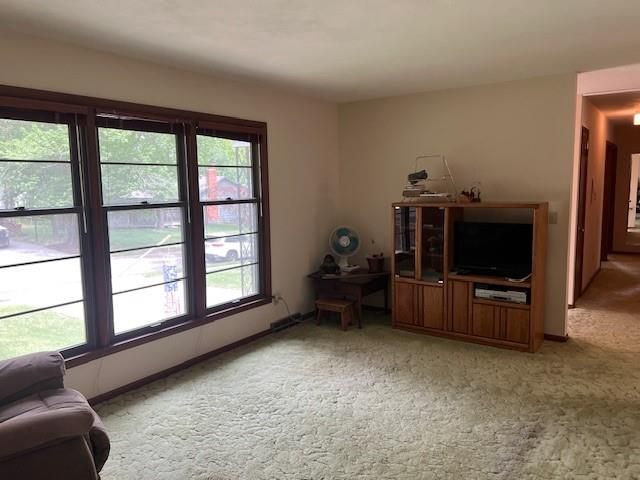 10711 W 92nd Street, Overland Park, KS 66214