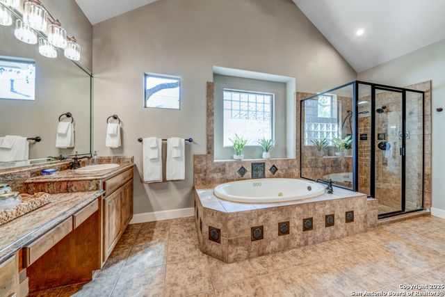 142 Candelaria, Helotes, TX 78023