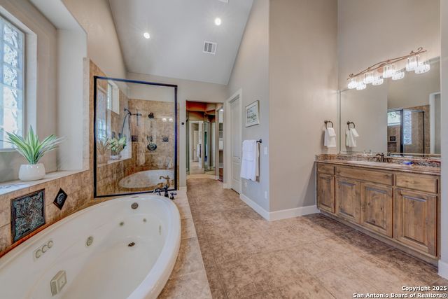 142 Candelaria, Helotes, TX 78023