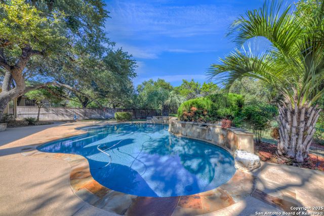 142 Candelaria, Helotes, TX 78023