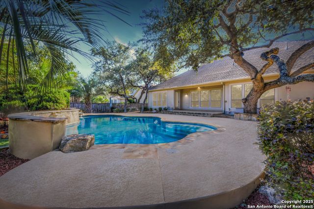 142 Candelaria, Helotes, TX 78023