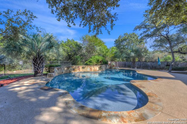 142 Candelaria, Helotes, TX 78023