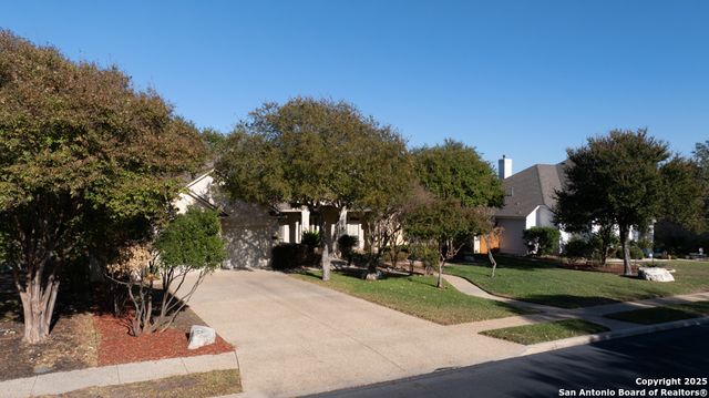 142 Candelaria, Helotes, TX 78023