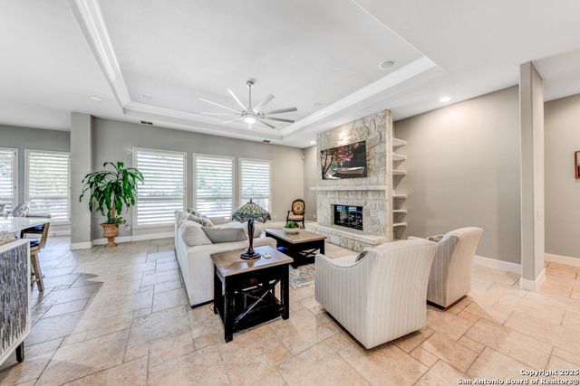 142 Candelaria, Helotes, TX 78023