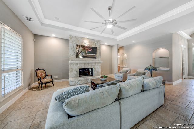 142 Candelaria, Helotes, TX 78023