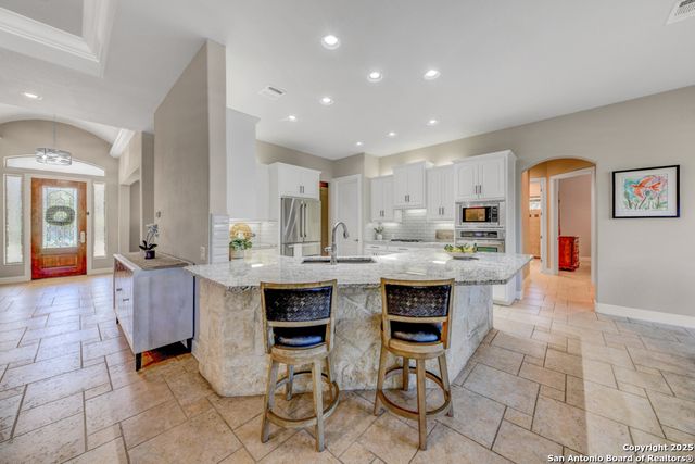 142 Candelaria, Helotes, TX 78023