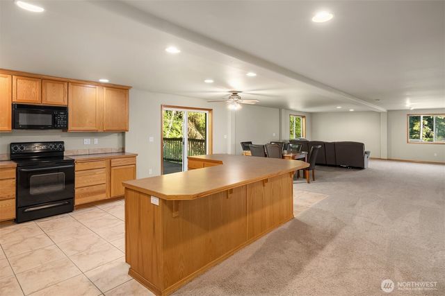 11712 84TH STREET NE, Lake Stevens, WA 98258