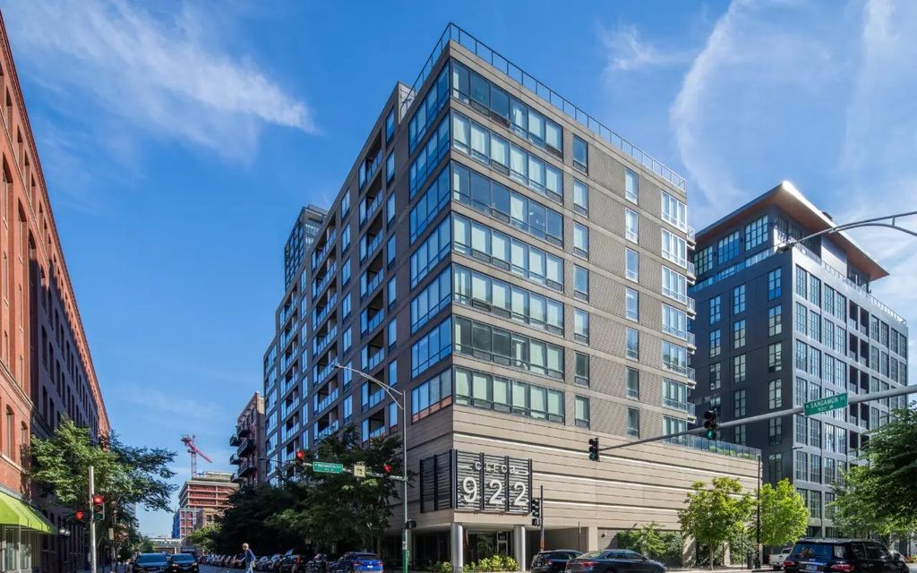922 W Washington Boulevard 406, Chicago, IL 60607