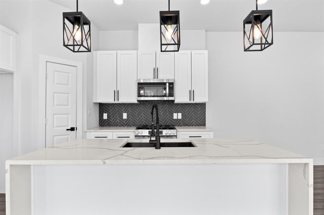 2301 Staples Street, Houston, TX 77026