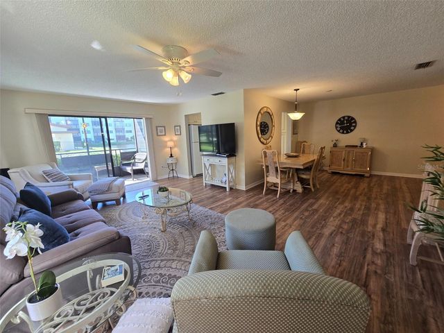 6080 80TH STREET N 102, St Petersburg, FL 33709