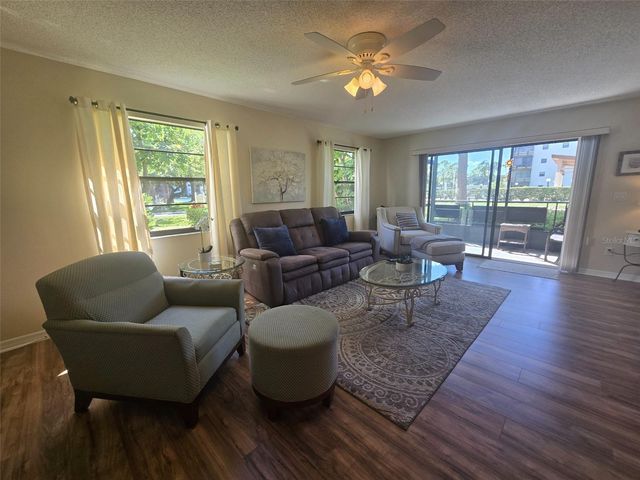 6080 80TH STREET N 102, St Petersburg, FL 33709