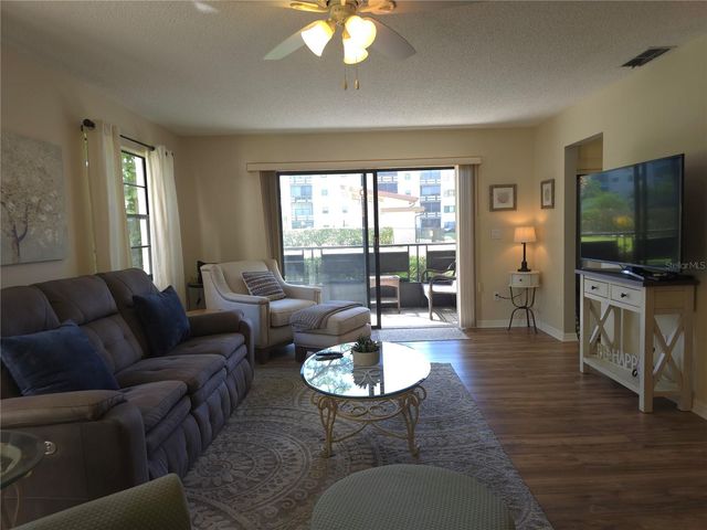 6080 80TH STREET N 102, St Petersburg, FL 33709