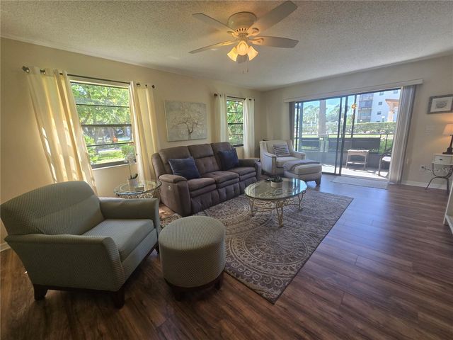 6080 80TH STREET N 102, St Petersburg, FL 33709