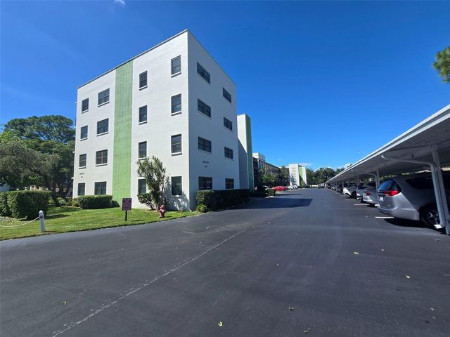 6080 80TH STREET N 102, St Petersburg, FL 33709