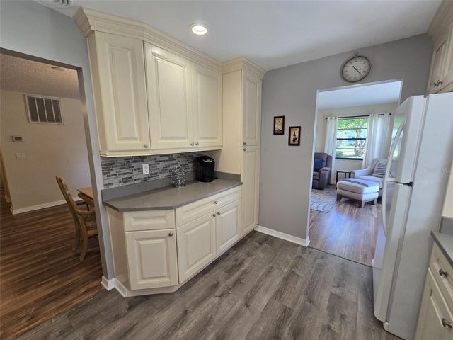 6080 80TH STREET N 102, St Petersburg, FL 33709