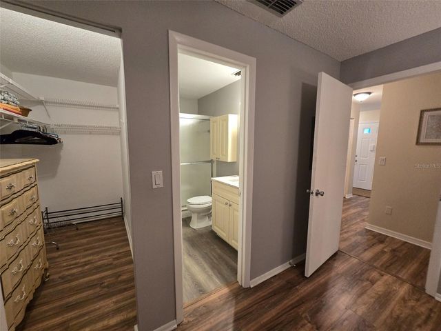 6080 80TH STREET N 102, St Petersburg, FL 33709