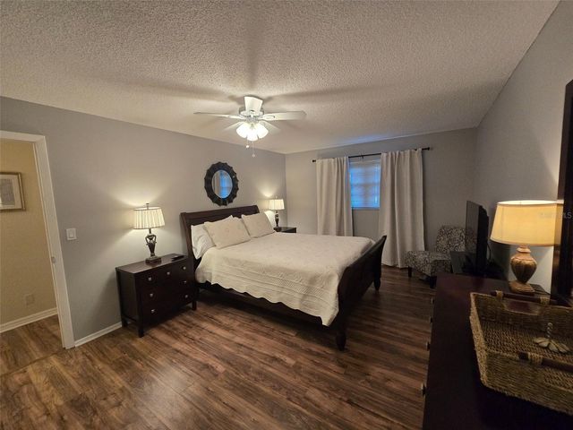 6080 80TH STREET N 102, St Petersburg, FL 33709