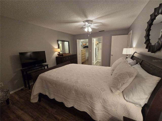 6080 80TH STREET N 102, St Petersburg, FL 33709