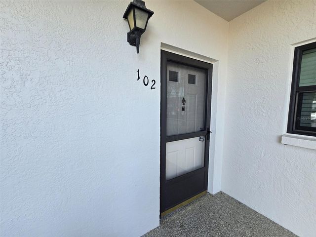 6080 80TH STREET N 102, St Petersburg, FL 33709
