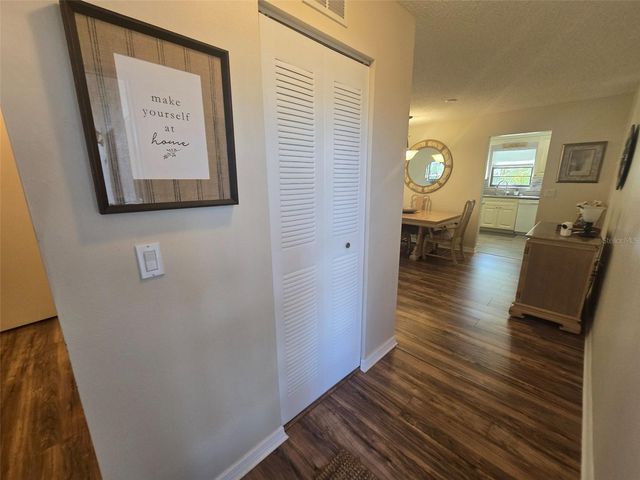 6080 80TH STREET N 102, St Petersburg, FL 33709