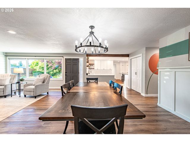 2615 3RD St, Springfield, OR 97477