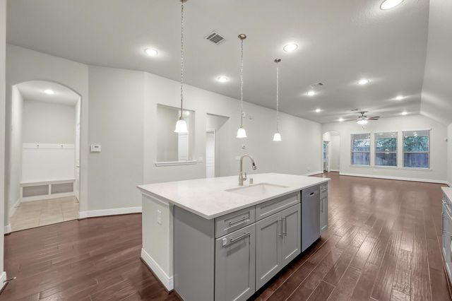 126 Pioneer Canyon Place, Tomball, TX 77375