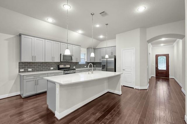 126 Pioneer Canyon Place, Tomball, TX 77375