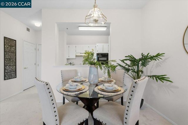 1860 Tice Creek Dr 1420, Walnut Creek, CA 94595