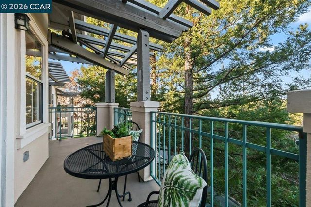 1860 Tice Creek Dr 1420, Walnut Creek, CA 94595