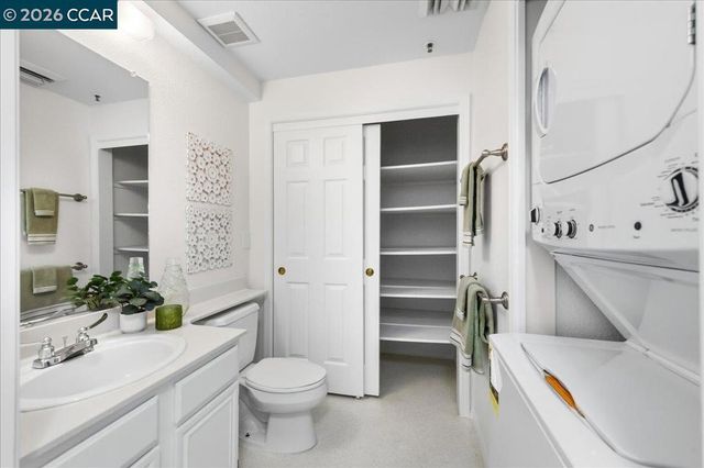 1860 Tice Creek Dr 1420, Walnut Creek, CA 94595