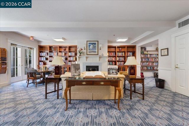 1860 Tice Creek Dr 1420, Walnut Creek, CA 94595