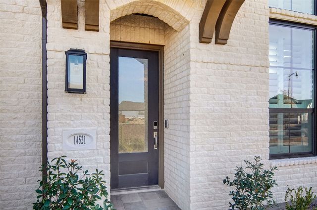 14521 Walsh Avenue, Fort Worth, TX 76008