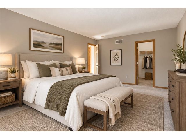537 Woodduck Drive #F, Woodbury, MN 55125